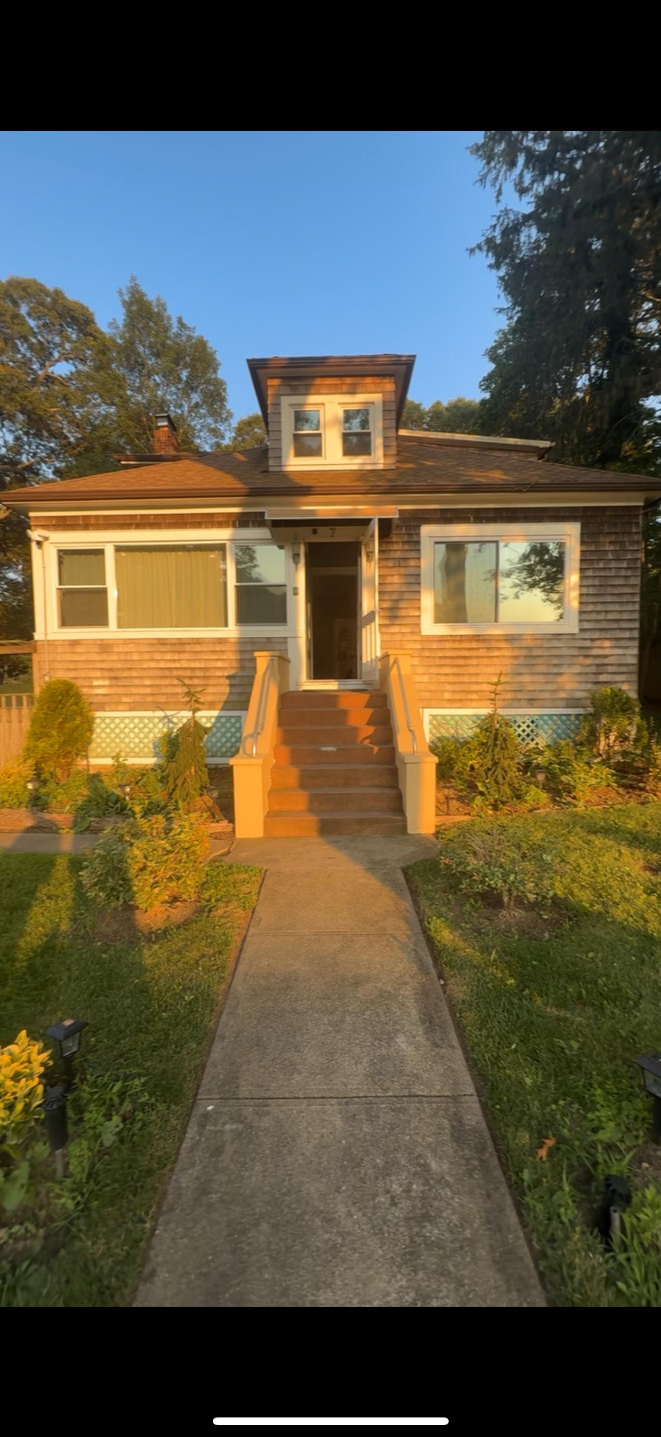 How pretty it looks and it’s amazing inside as welll