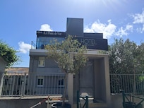 Hotel we were told to go to about 250 meters from the Alcyon Residence. No where is Best Western in the signage