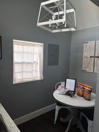 Nice little breakfast area