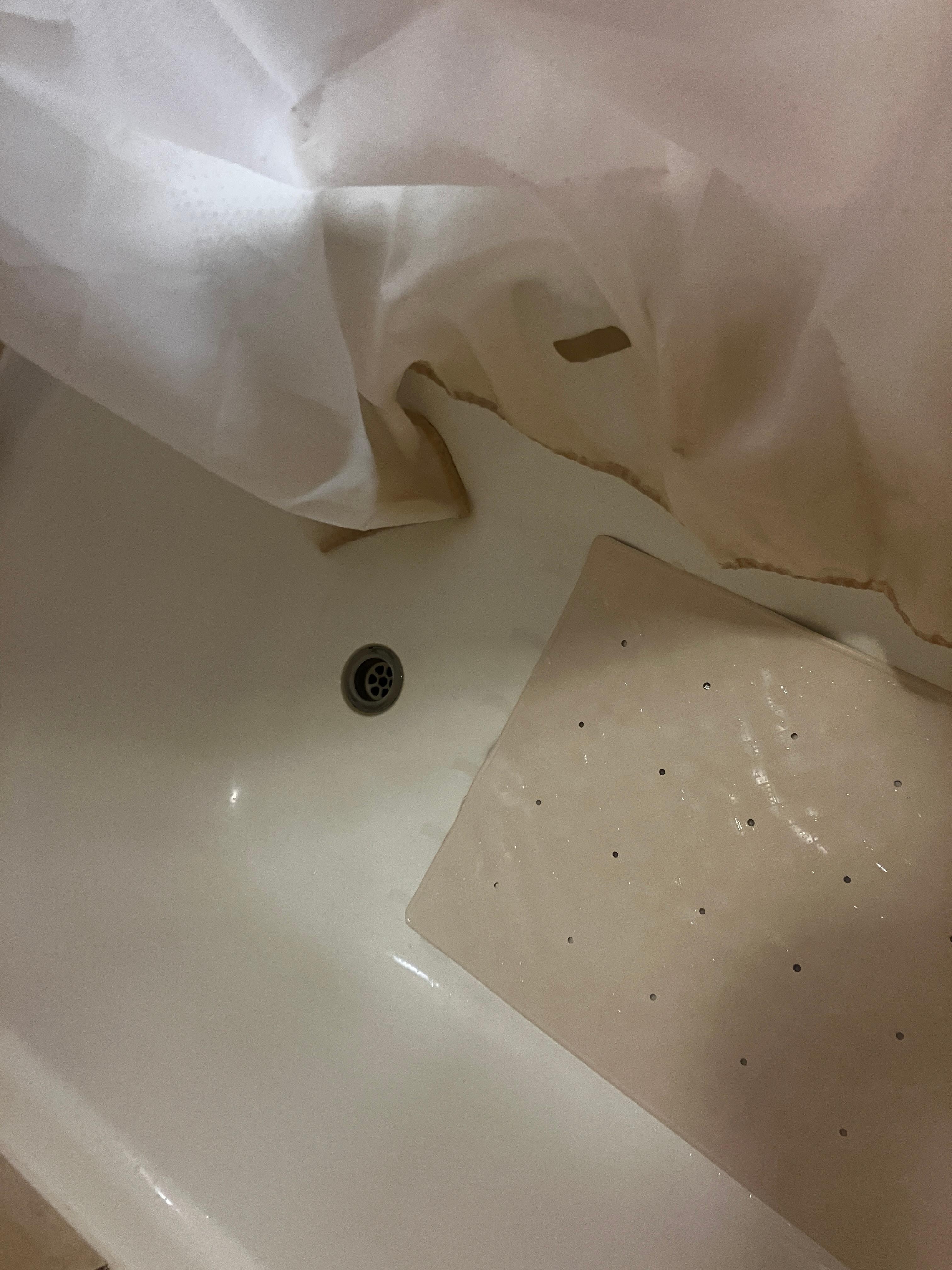 Dirt shower curtain/screen