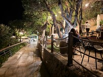 A walk up the Promenade.