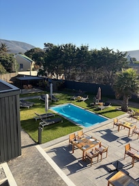Garten und Pool