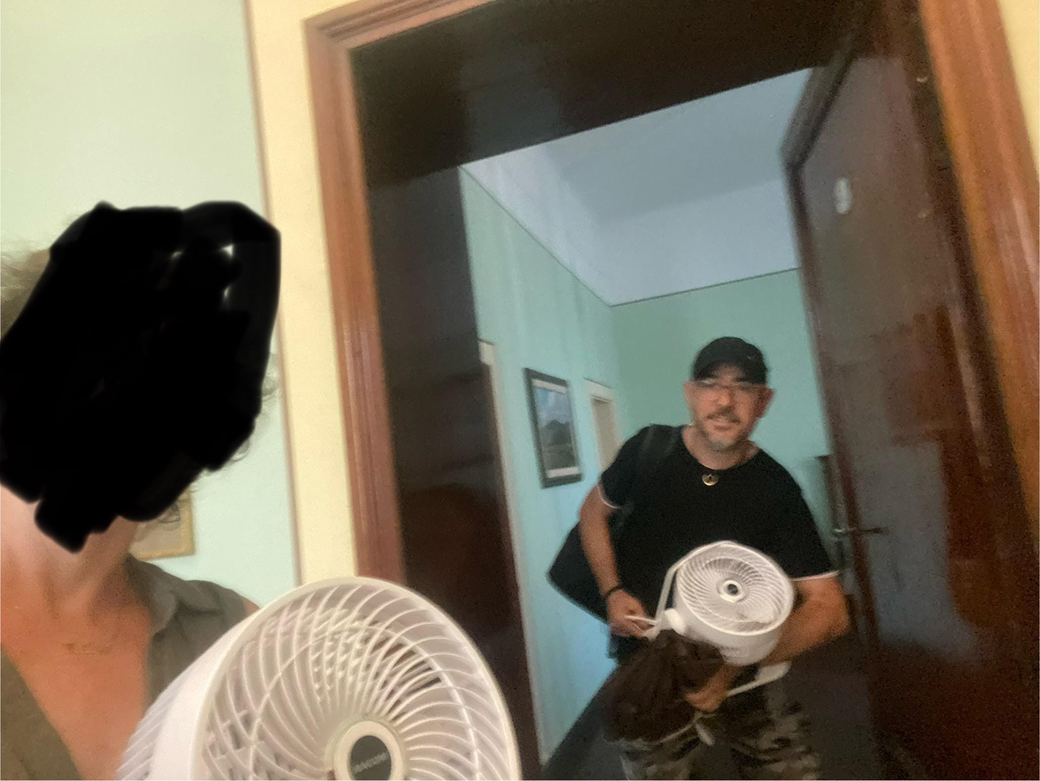 Tuve que subir personalmente los ventiladores a un 4º