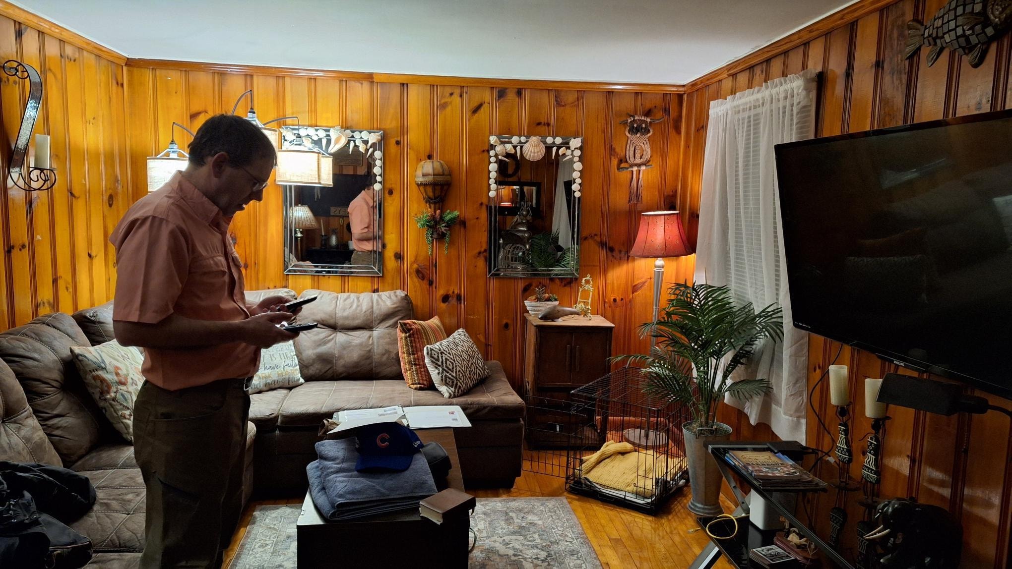 Living room with room for dog kennel
