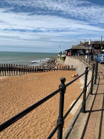 Perfect seaside stay.