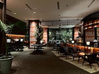 重厚感あるロビー