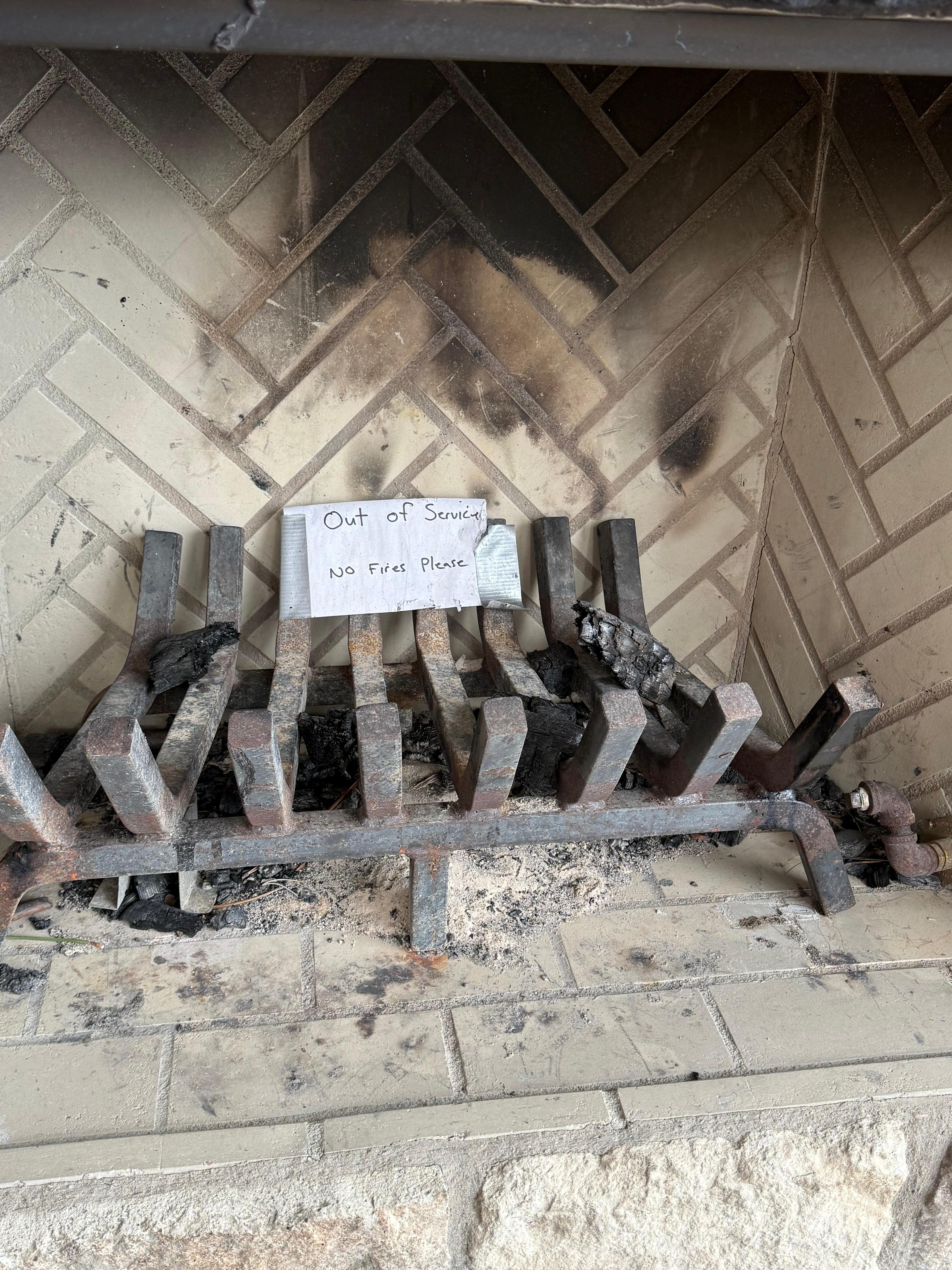Out of order fire place
