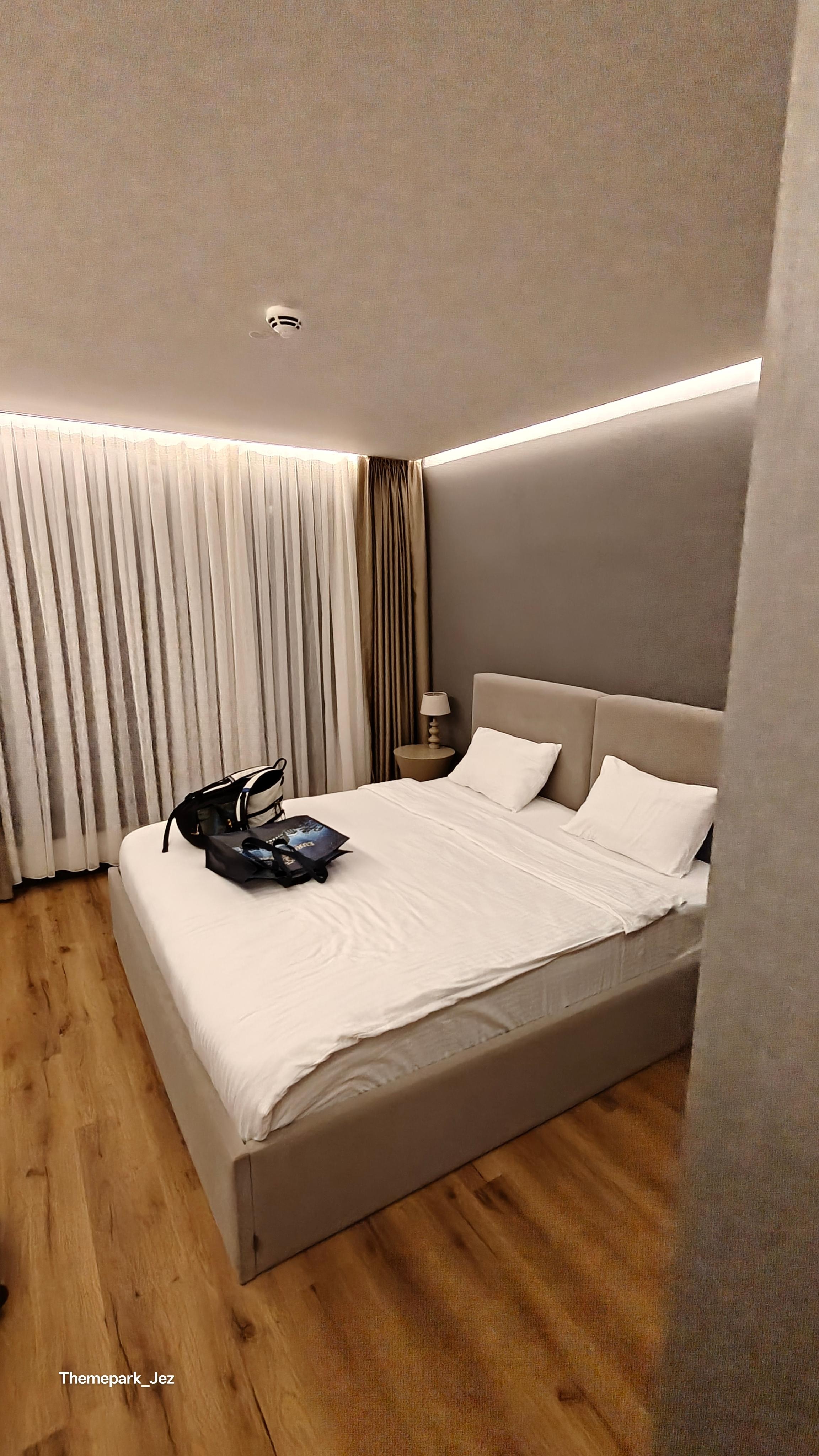 Bed (my bag on the bed 😉) 