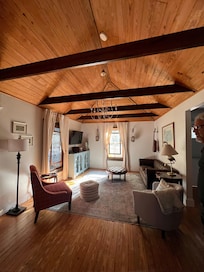 Vintage vibe living room