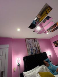 mirrored ceiling was a surprise