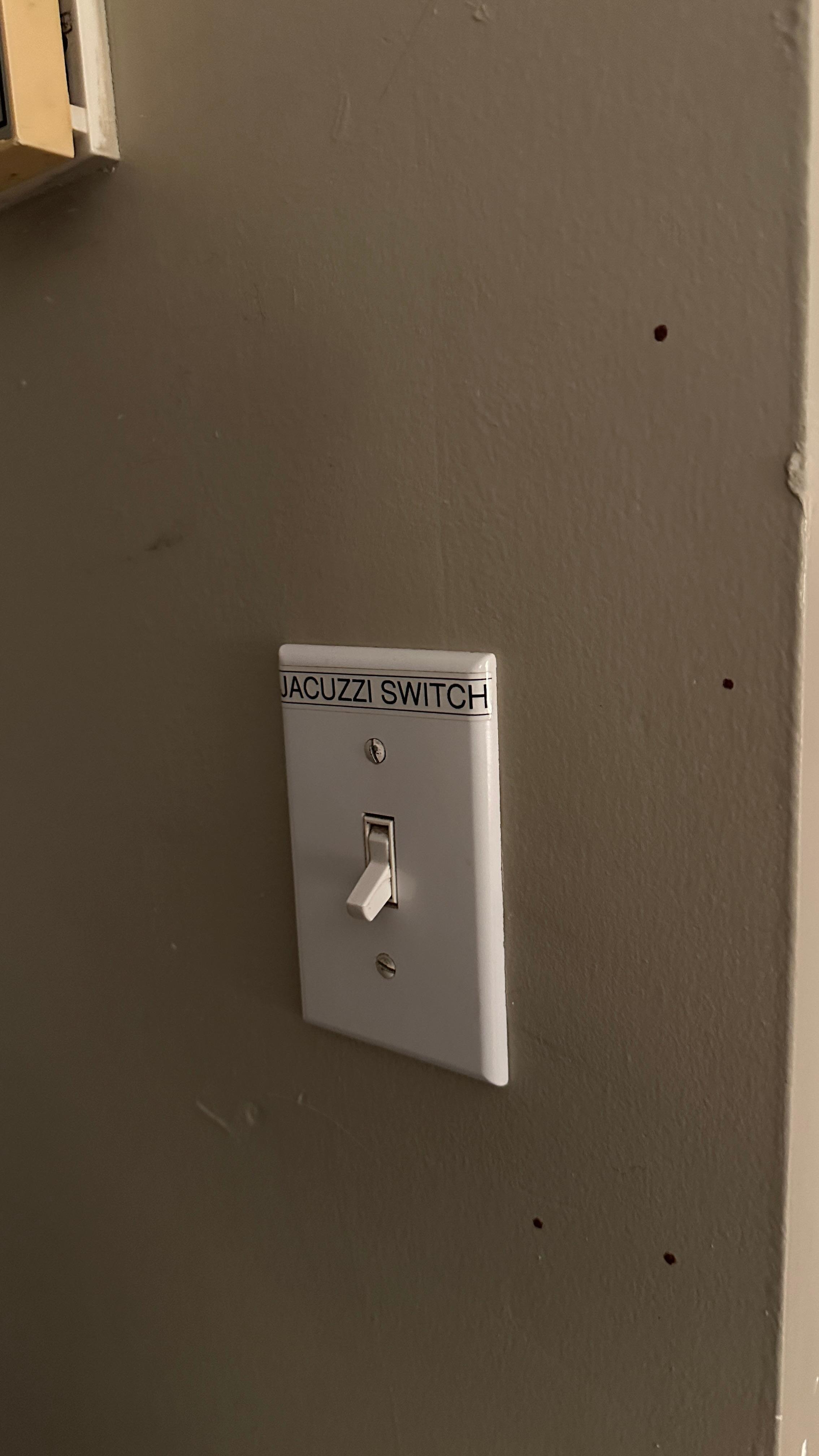 Blood stains on walls?  Place looks like it’s never cleaned. 