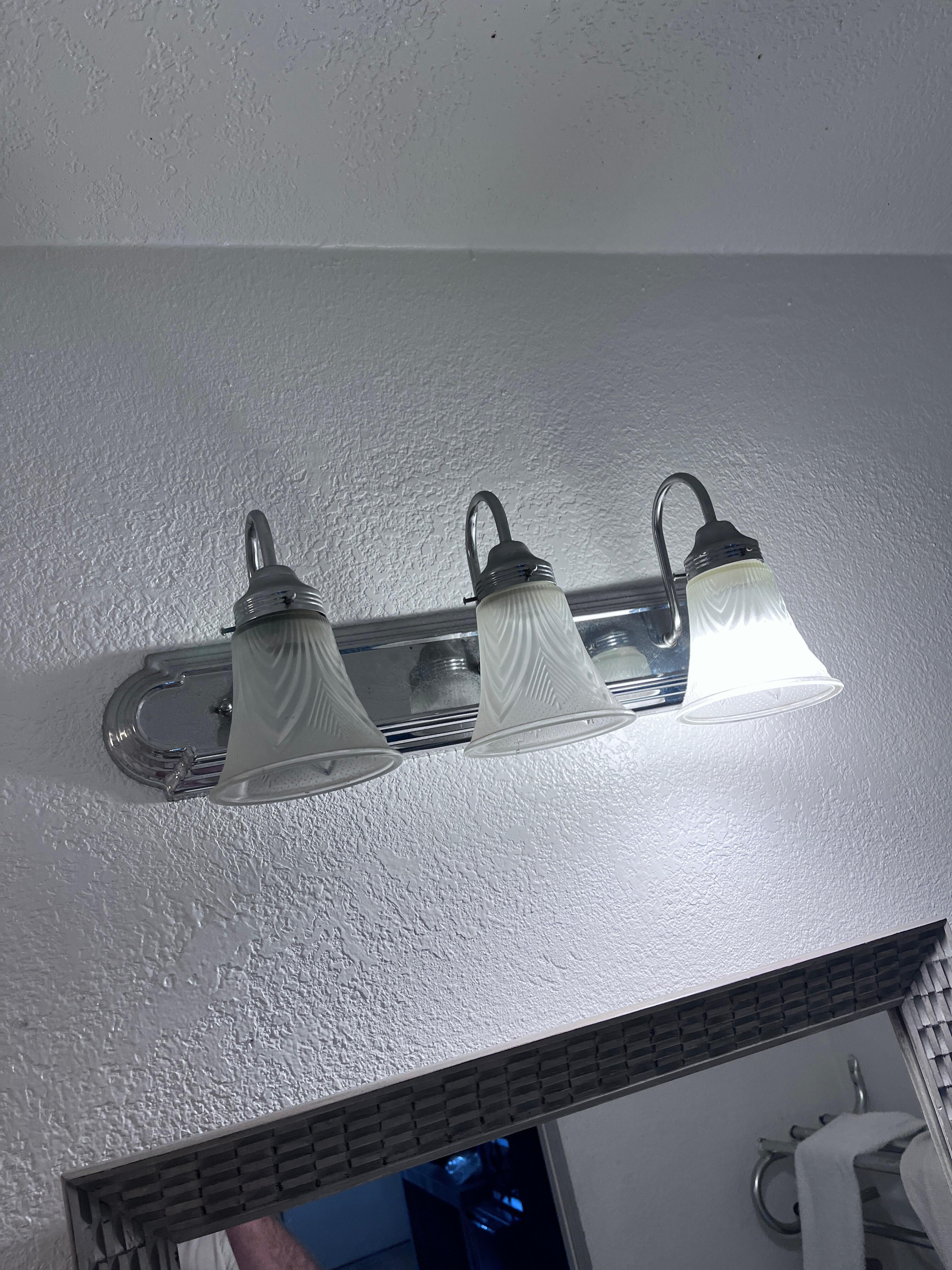 Can’t replace lights…
