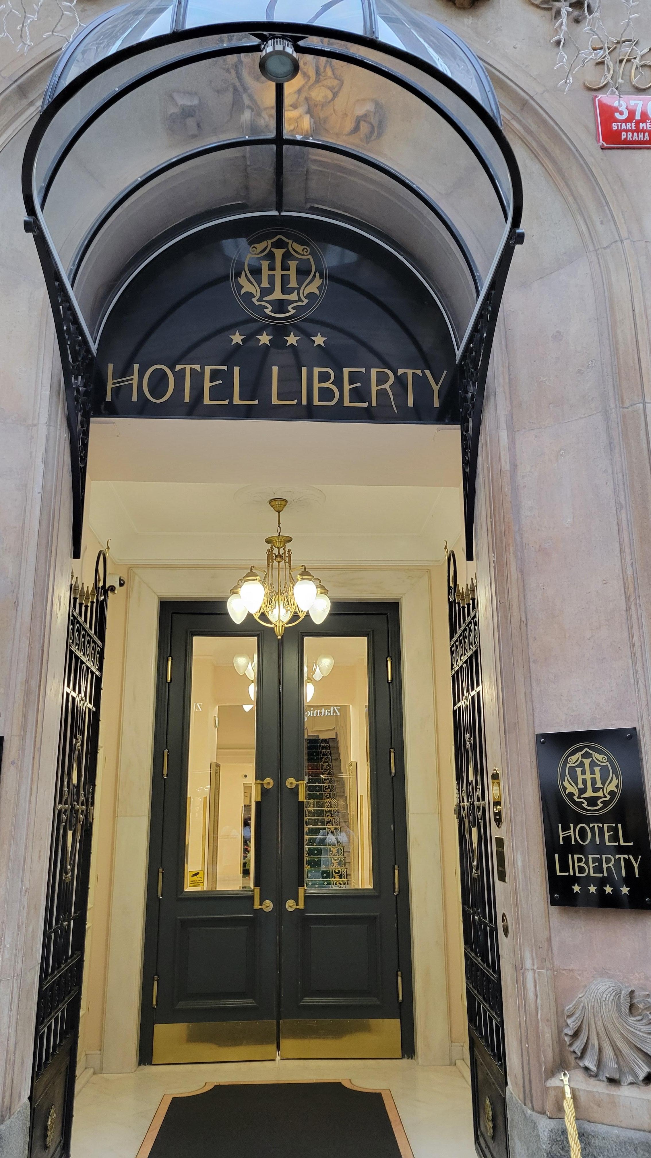Entrance to Hotel Liberty