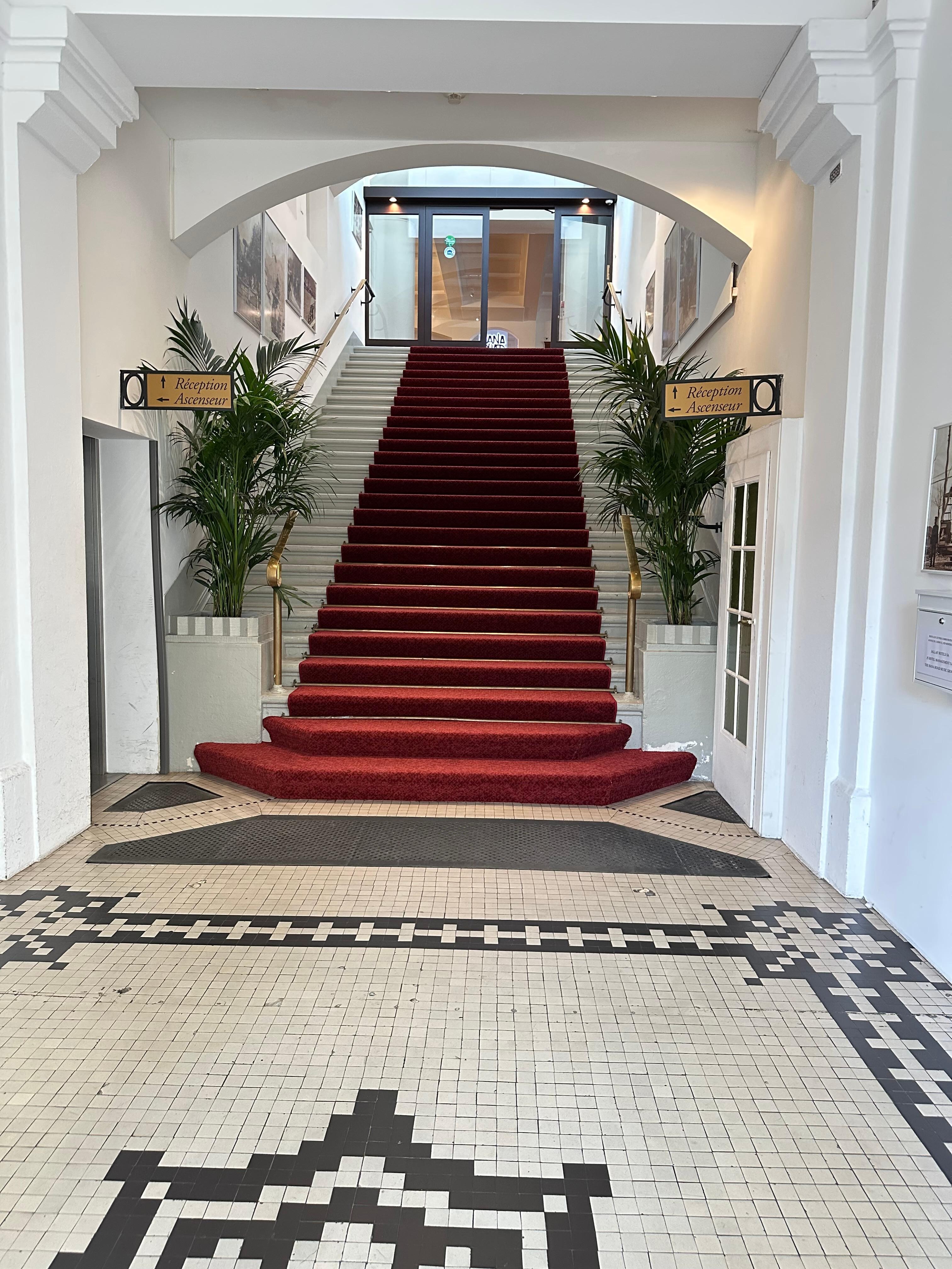 Entrée de l’hôtel 
