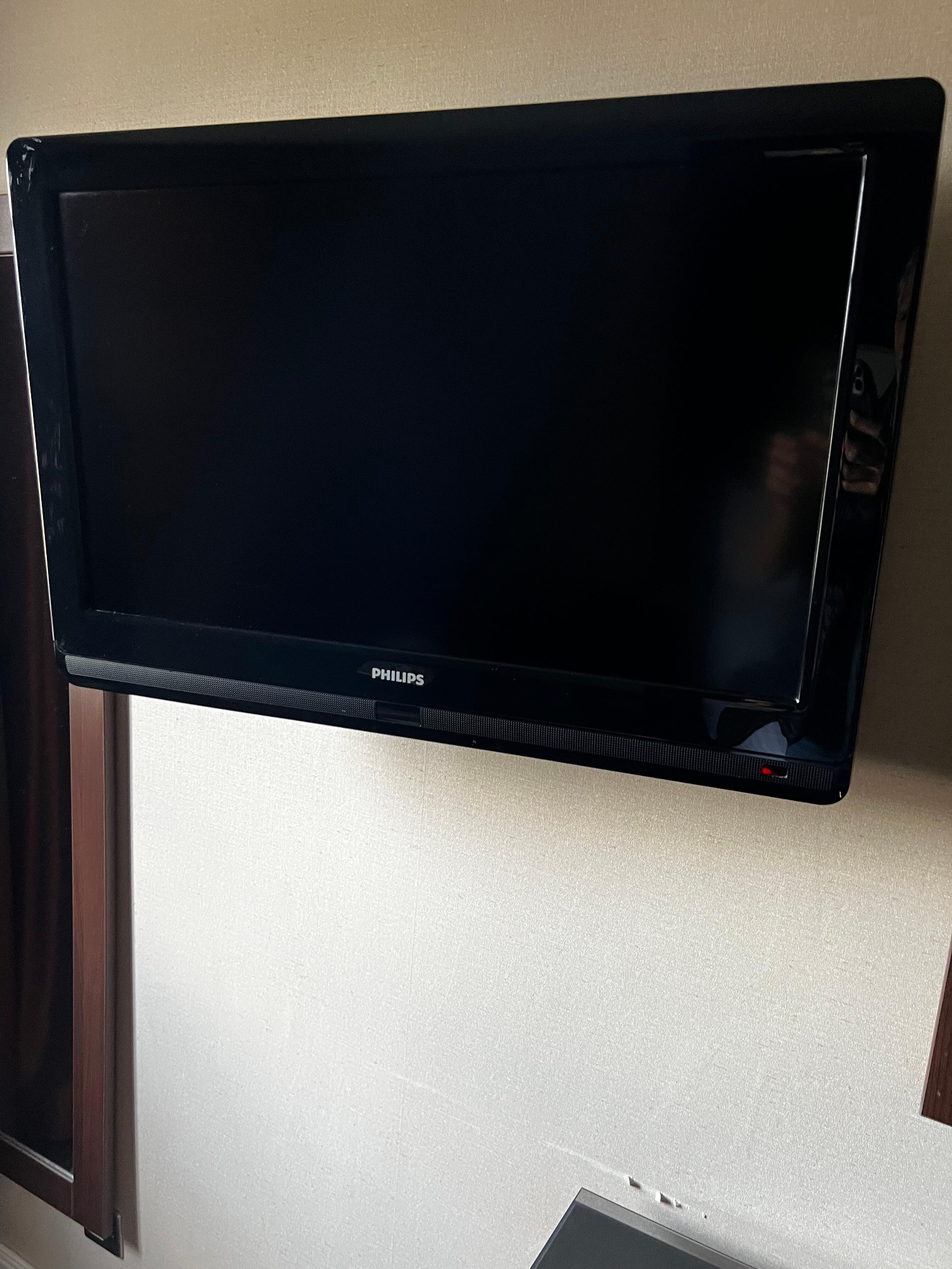 15 year old TV