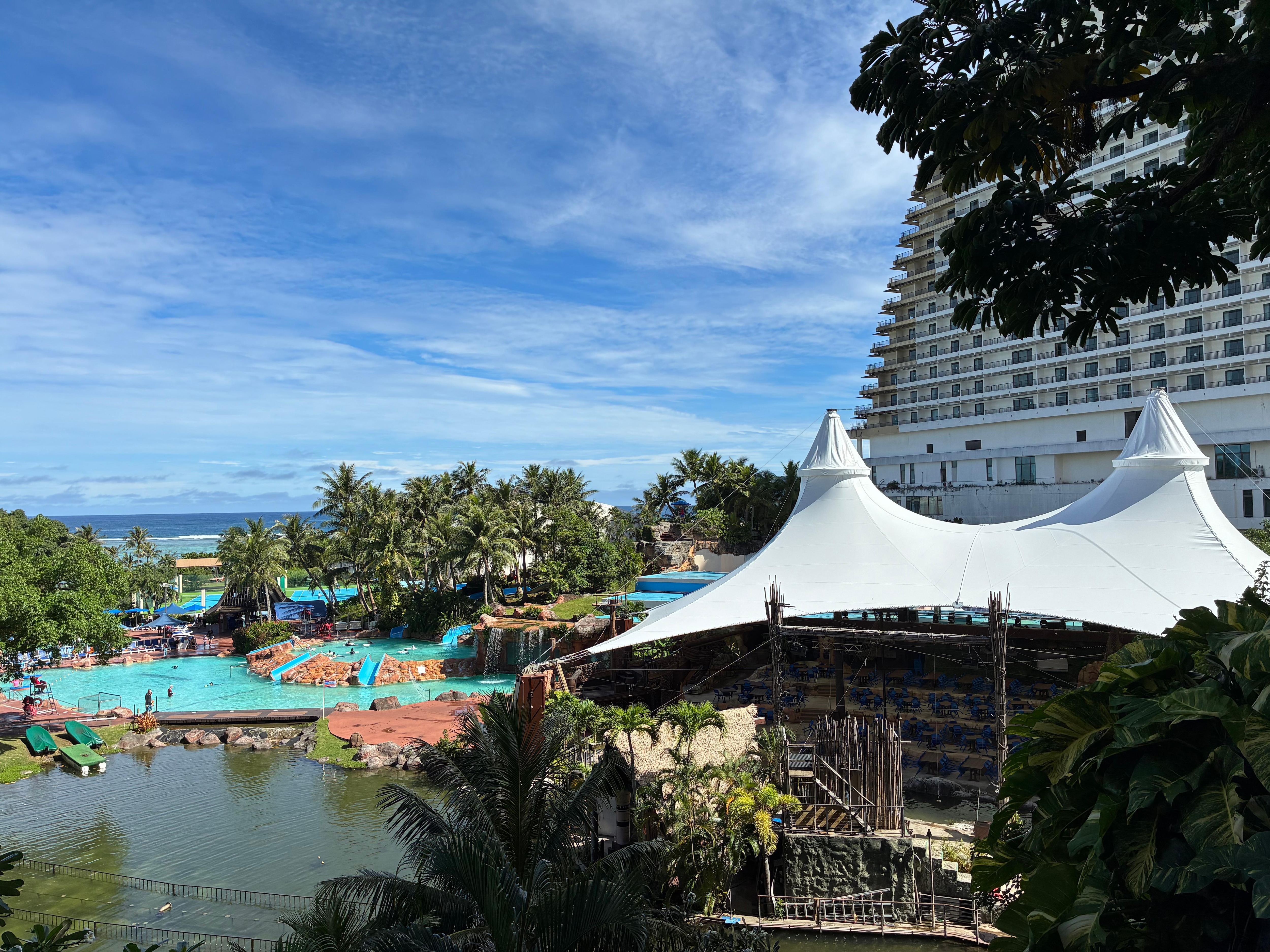 右下に見えるのがパイレーツオブザパシフィックの舞台です。