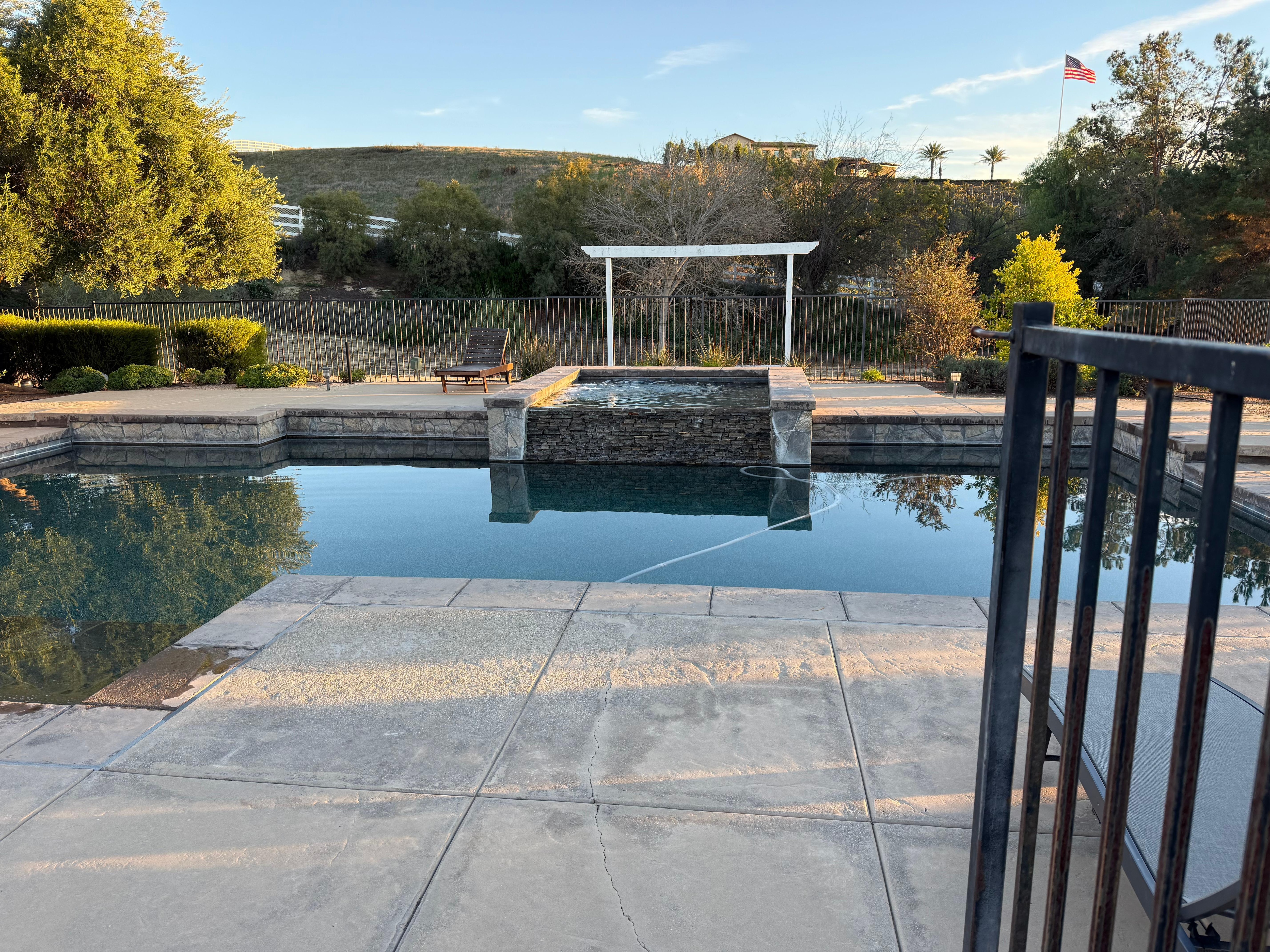 Nice pool/hot tub area