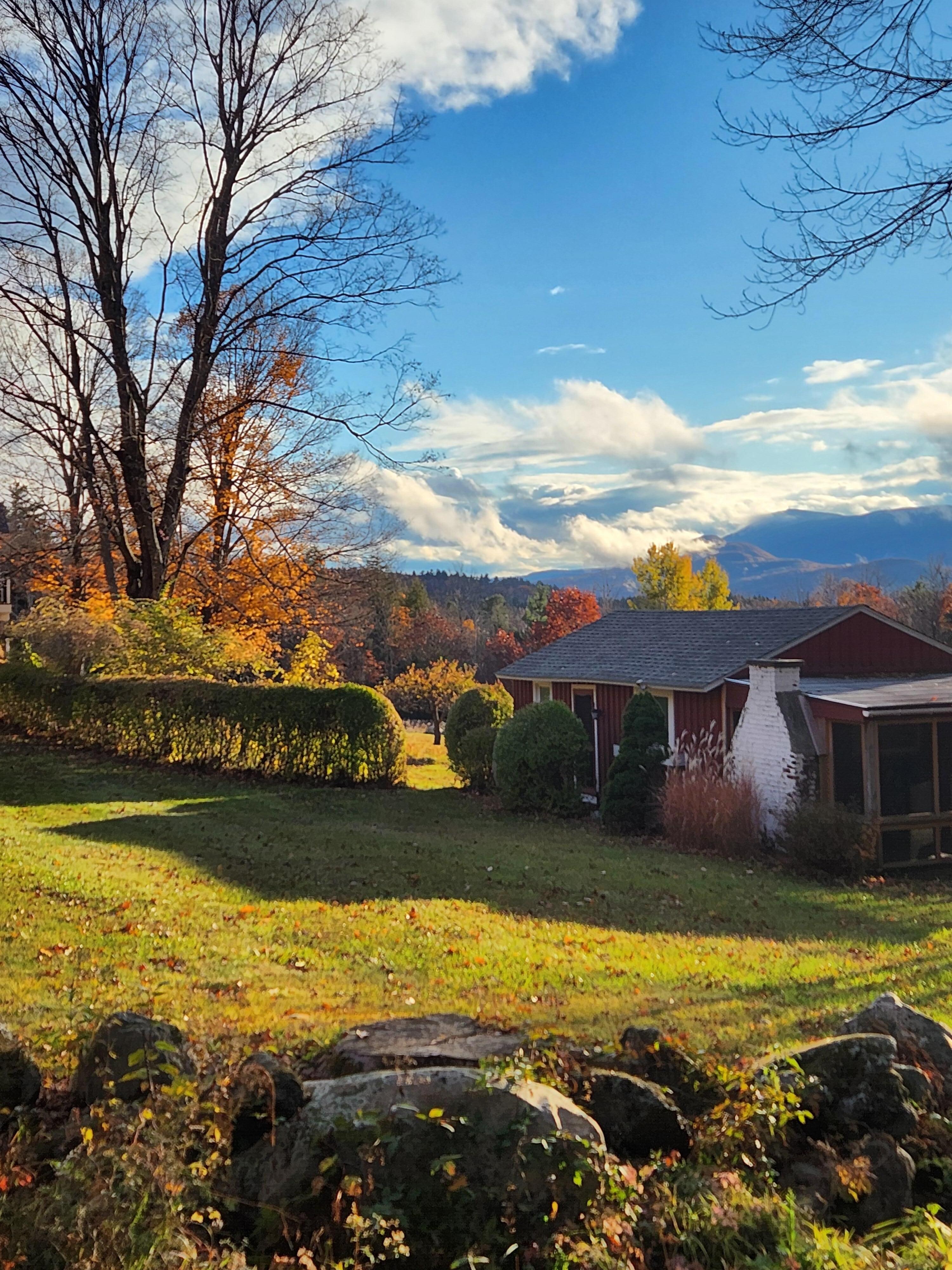 View from the parking area at around 3:30 pm.