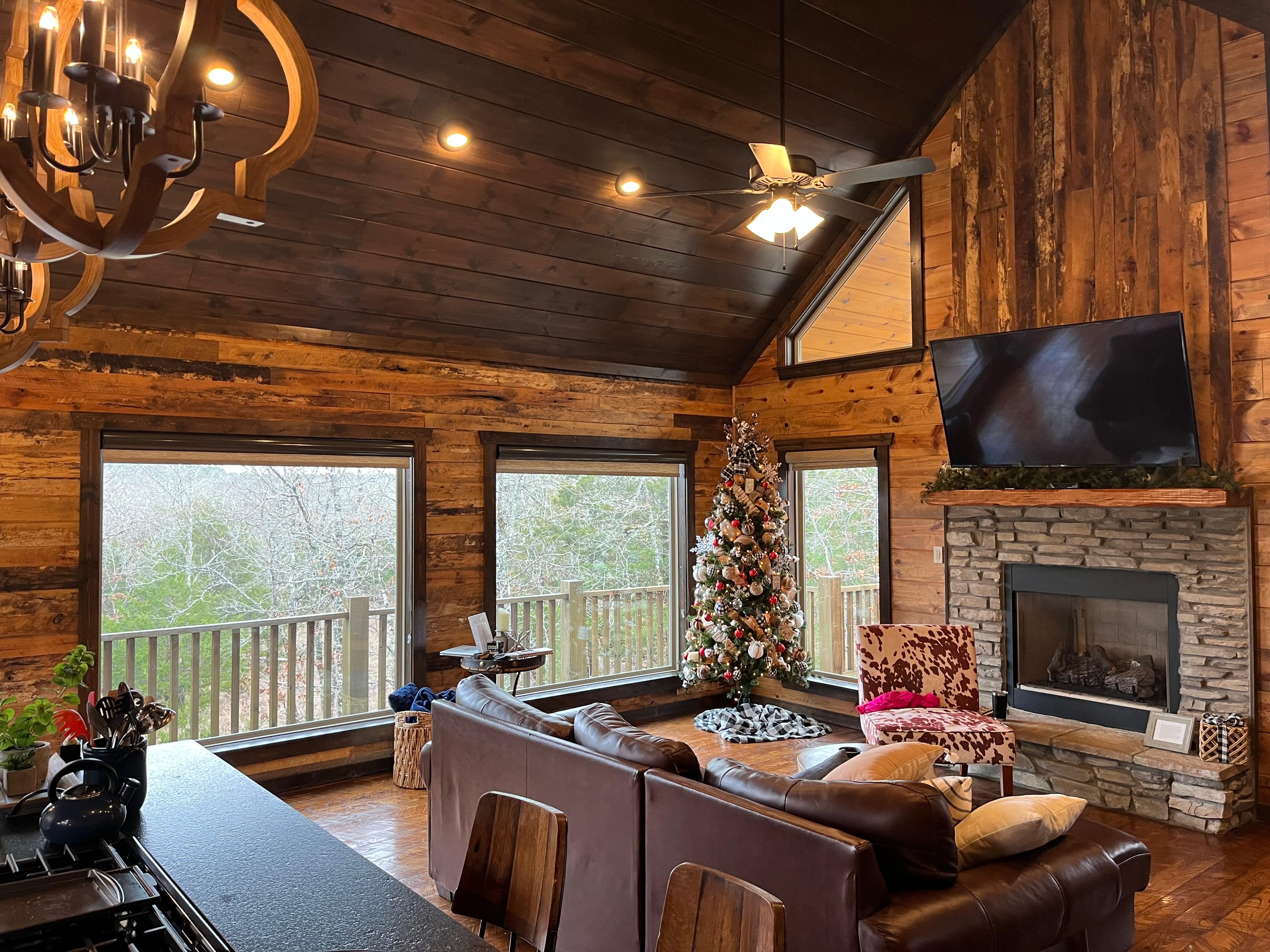 So cool to have a Christmas Tree up to enhance our stay.