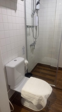シャワーANDトイレルームも清潔