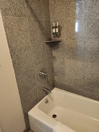 New tile of shower surround