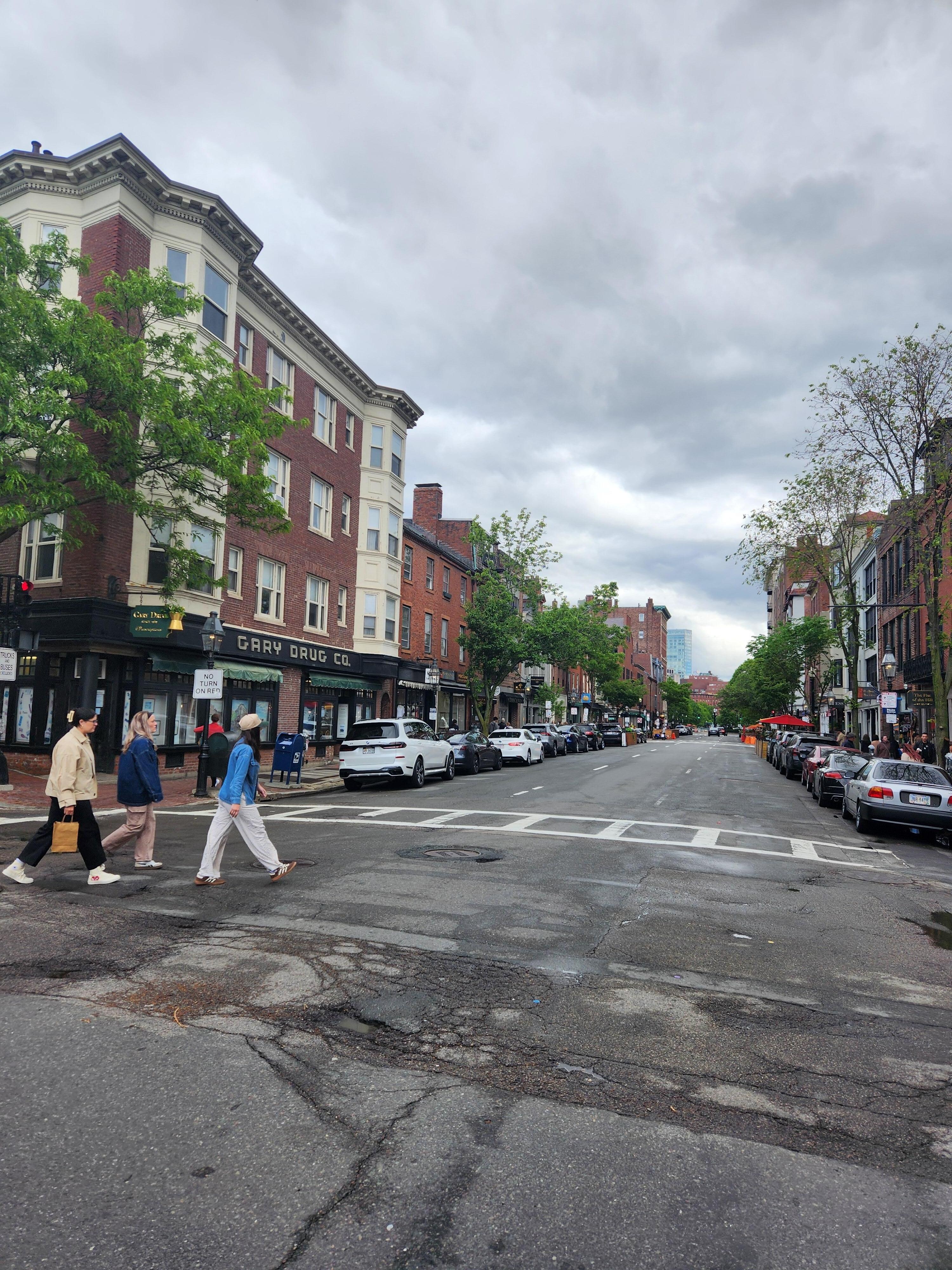 Lovely walkable area on Charles St. 