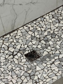 Mold/mildew/ dirt in shower