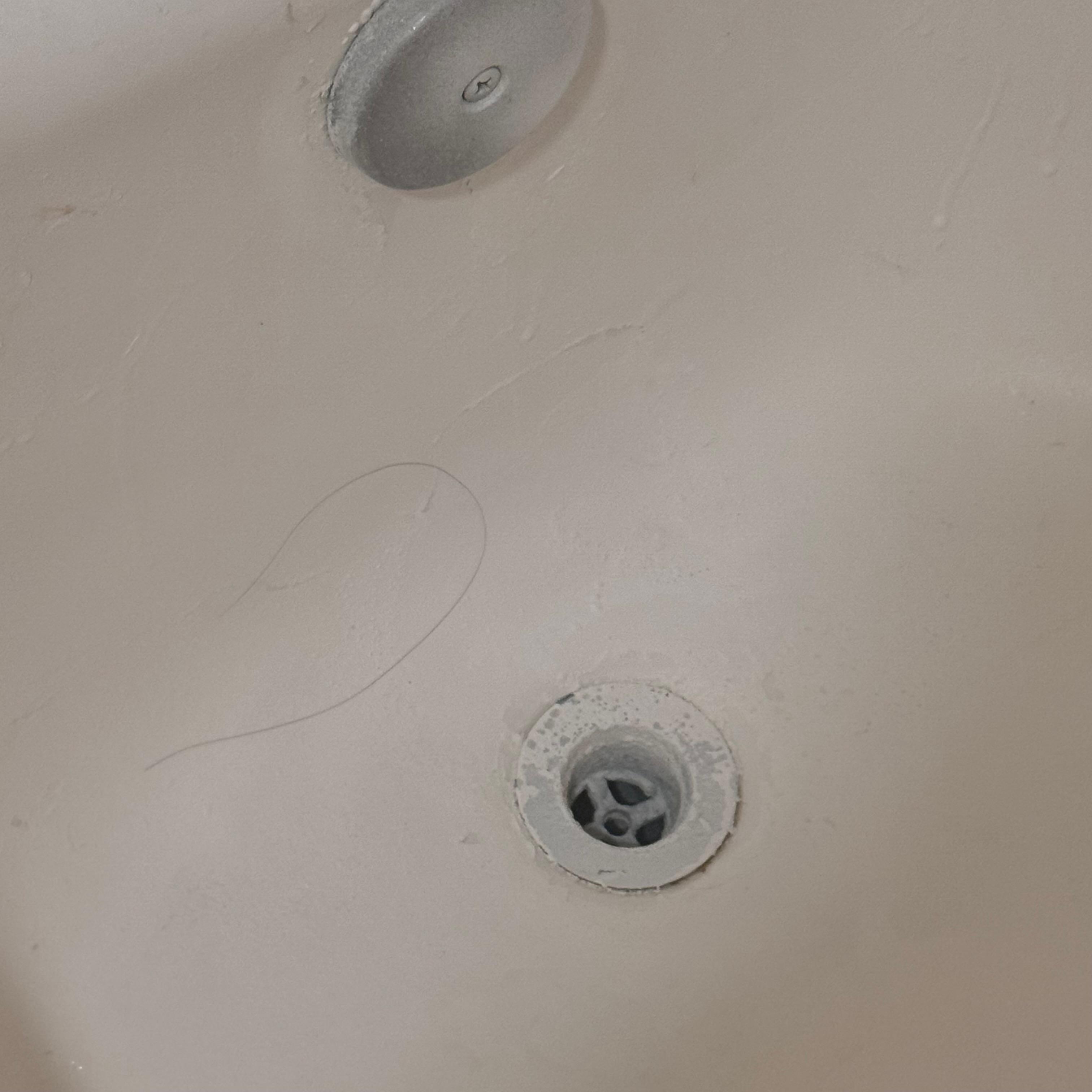 The tub with hair and dirty I am blond person the hair is black very dirty room I really want refund I have all day been traveling but I need refund the room was the dirty room we have ever sleep in we had to get our self some blanket and sheet 