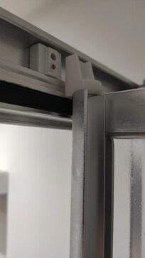 Missing connection at top of shower door