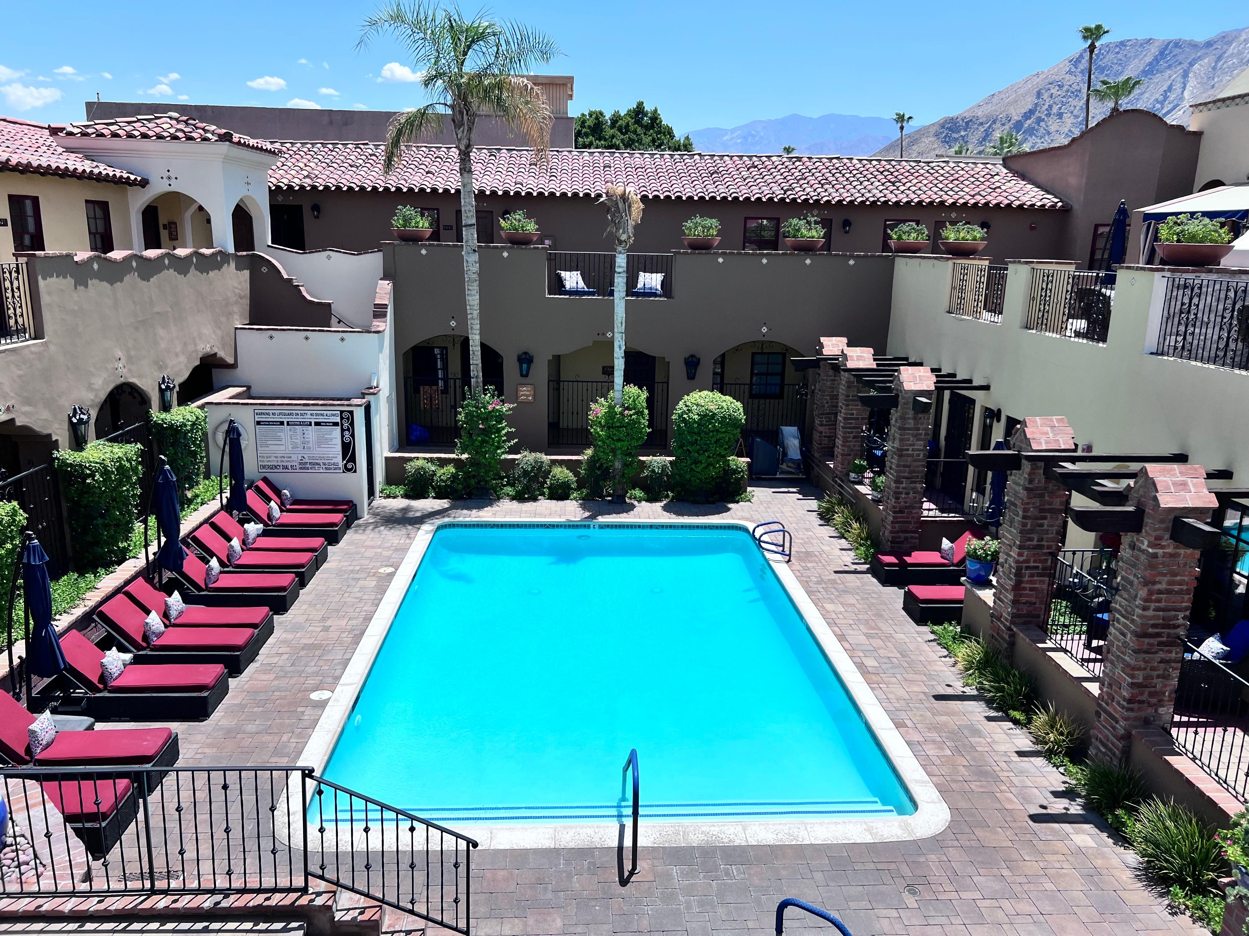 Charming pool area