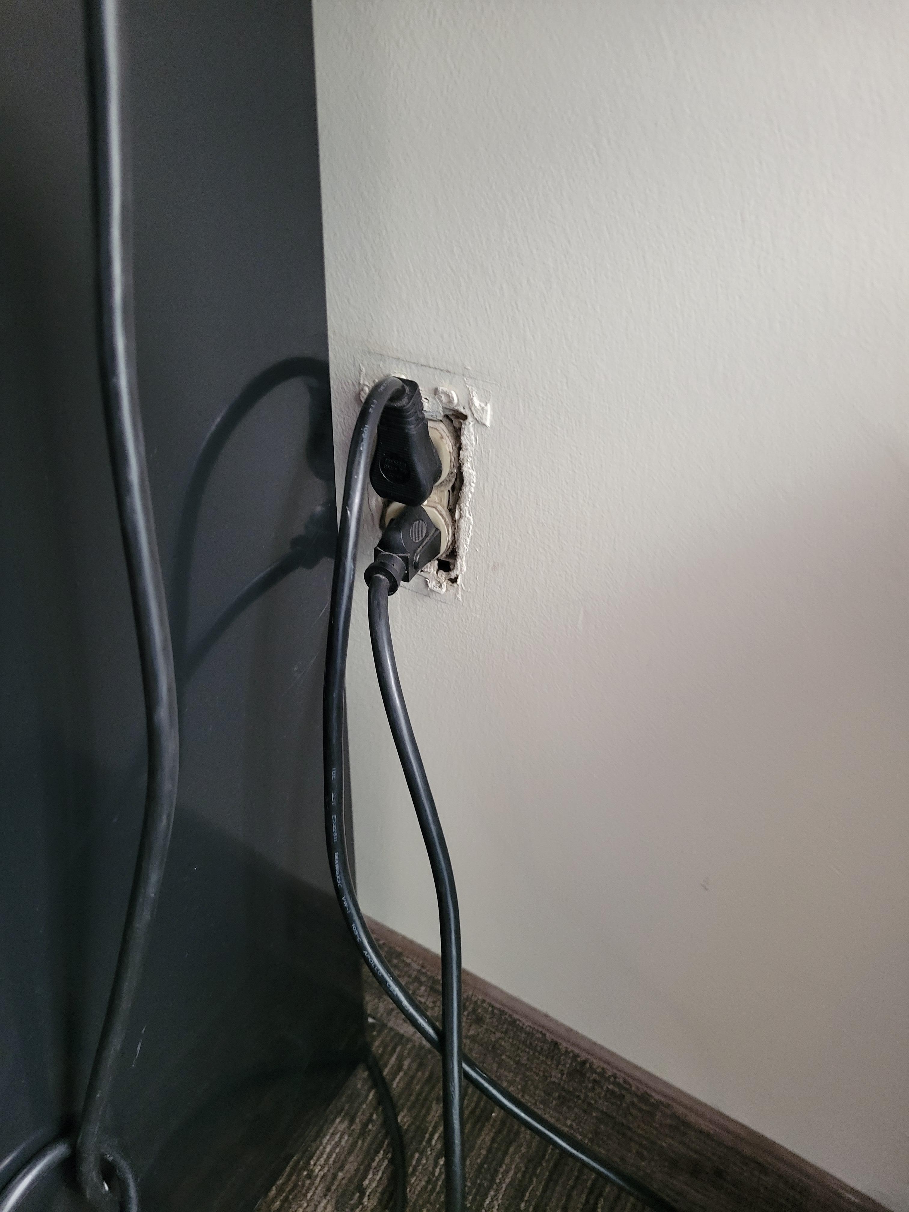 Plug in the room, no cover.