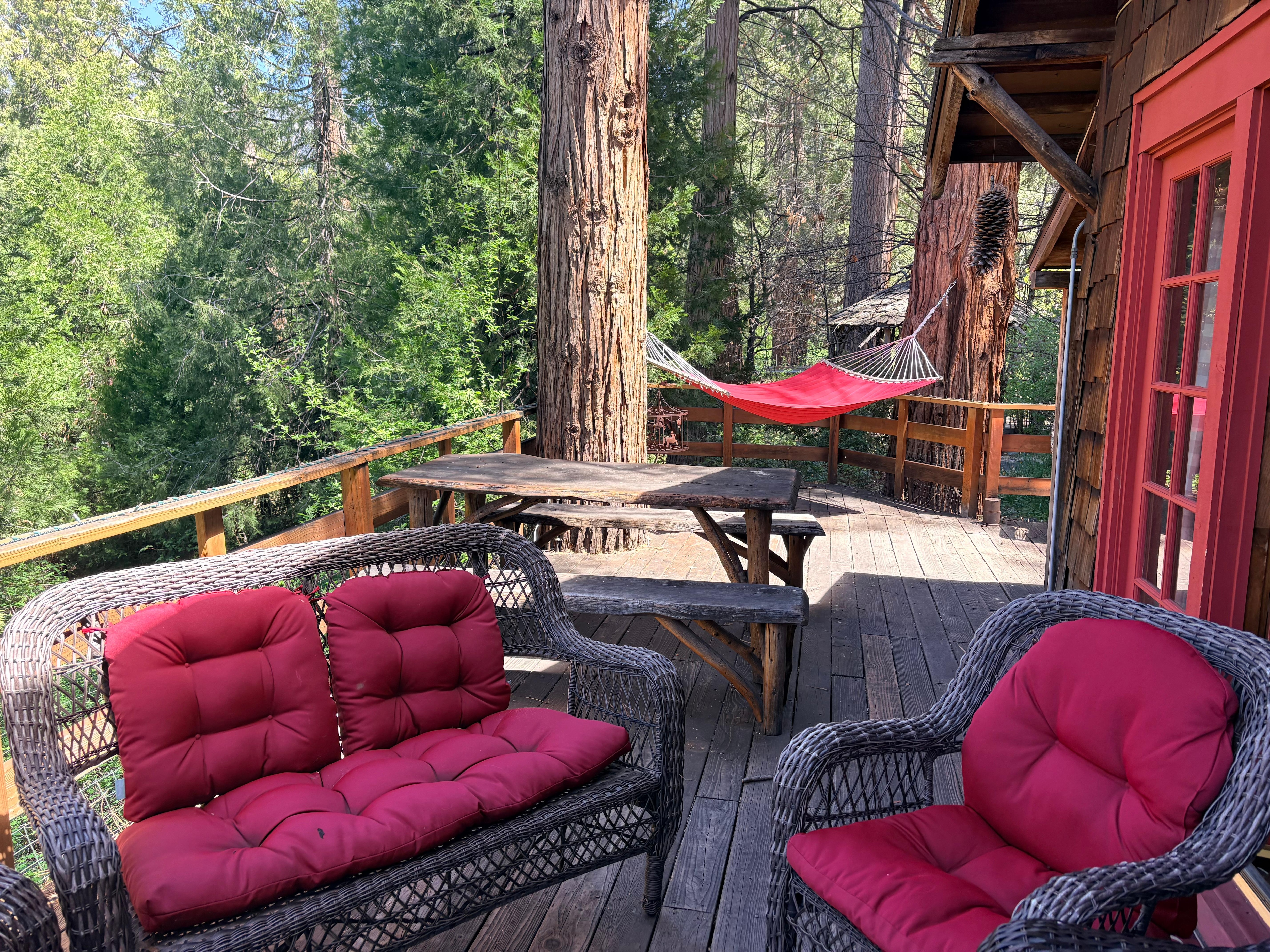 Beautiful back deck for relaxing!
