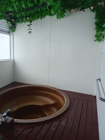 Thermal tub