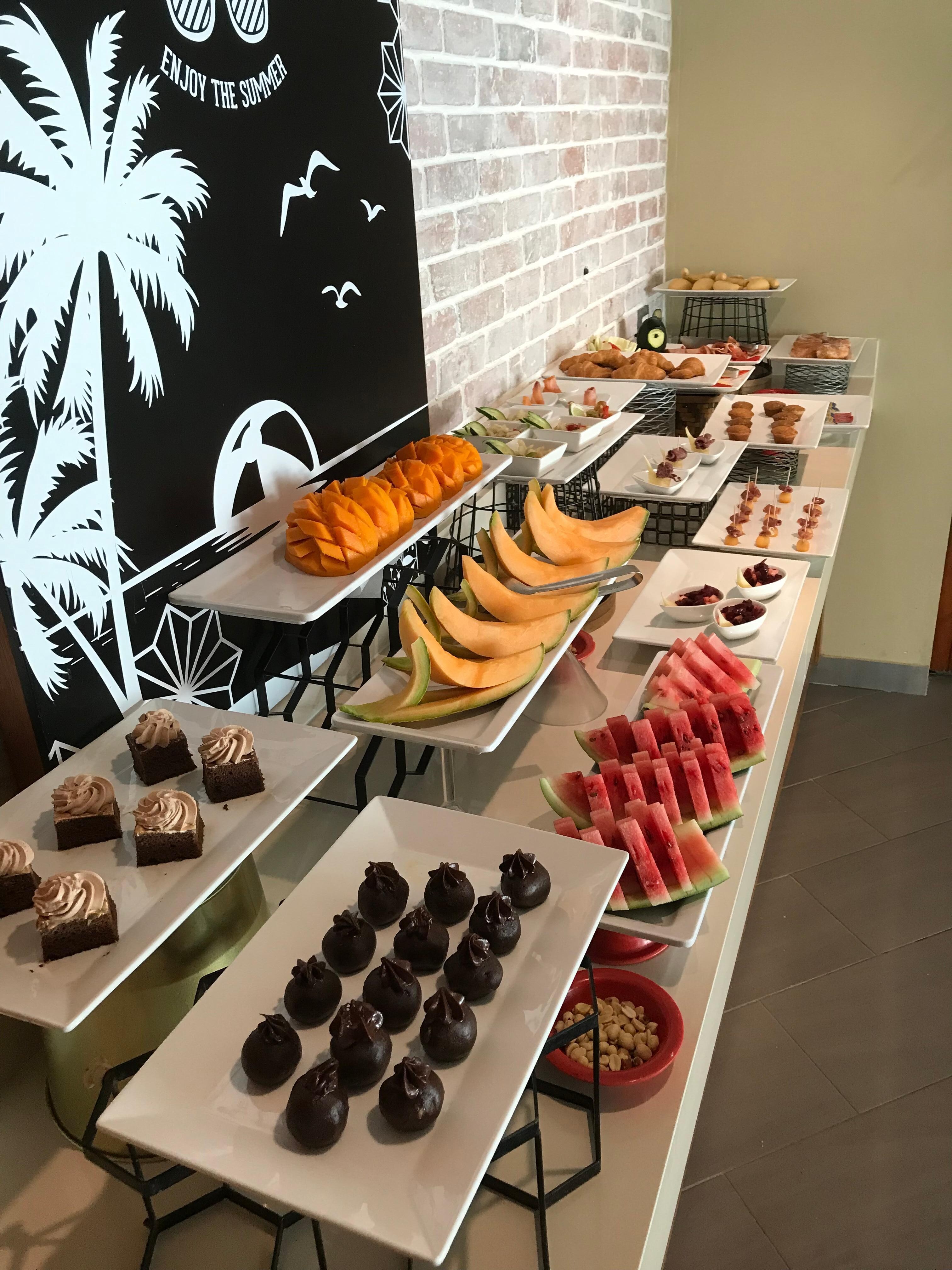 Select Customers Snack Bar