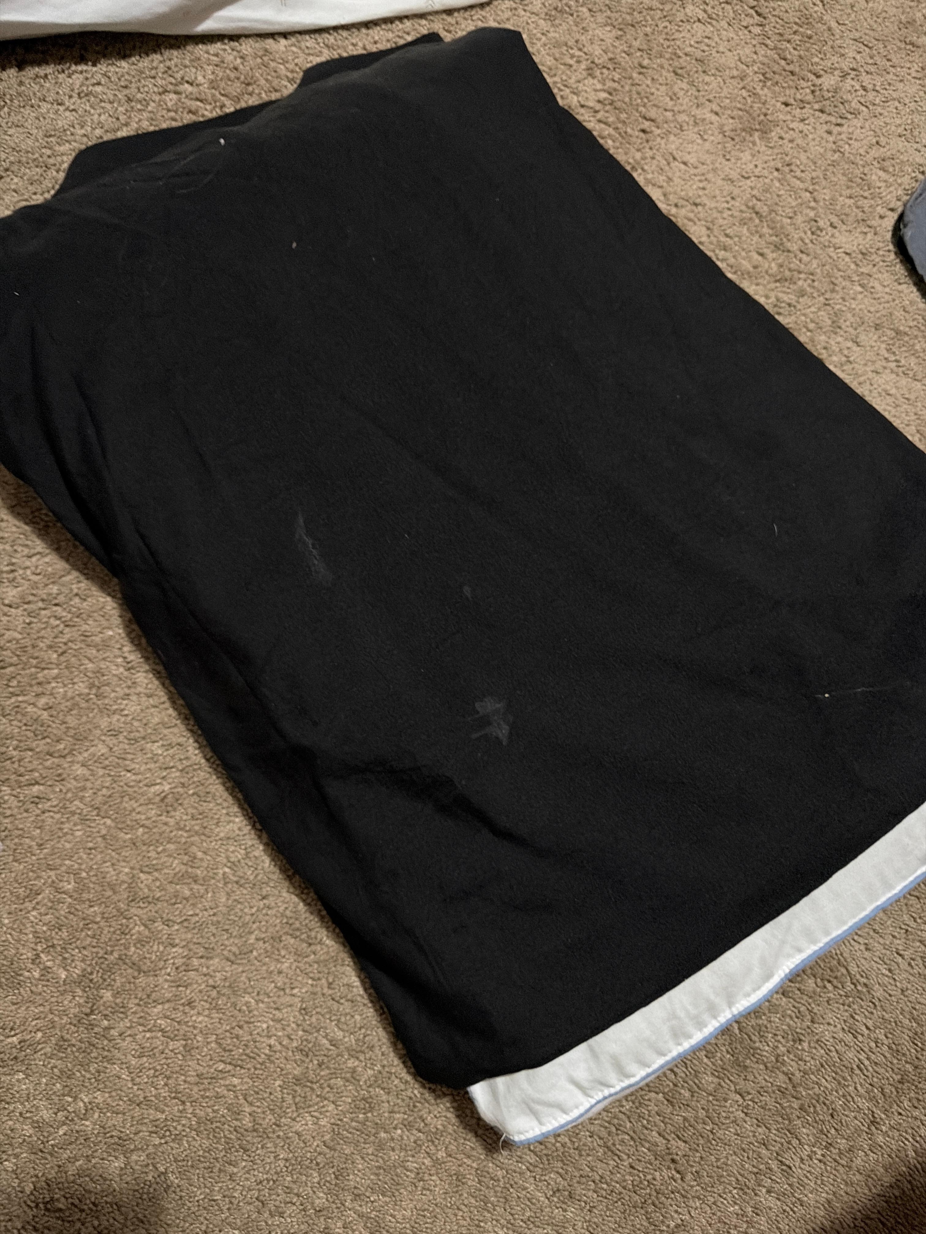 Pillow cases with stain
Dirty? Clean?
