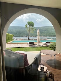 Villa 8 ground floor room view