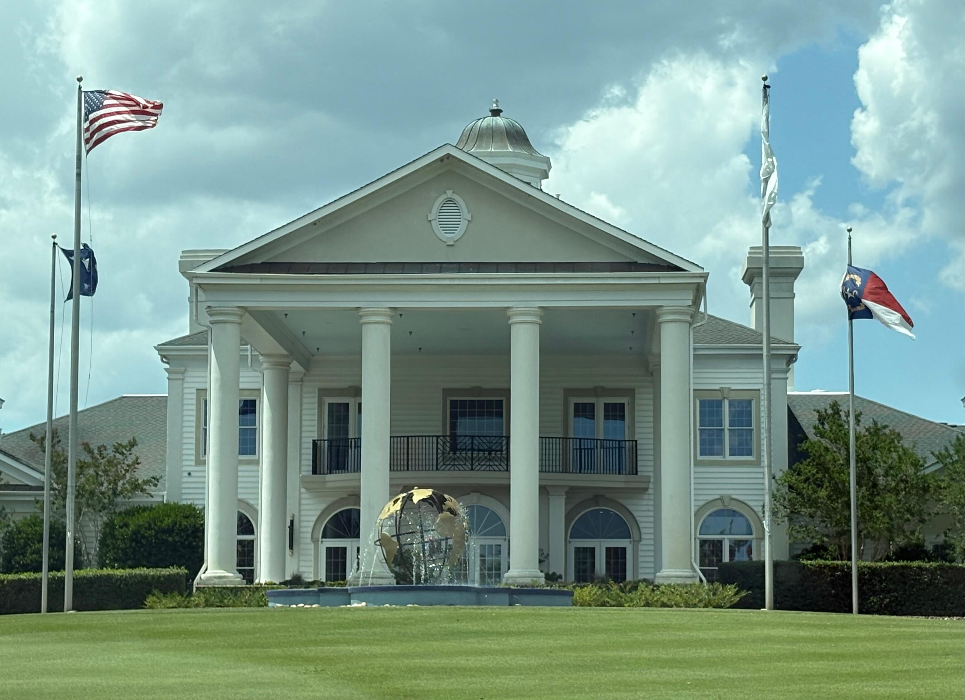 World Tour Golf Links Club House