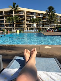 Onsite Pool had lots of chairs