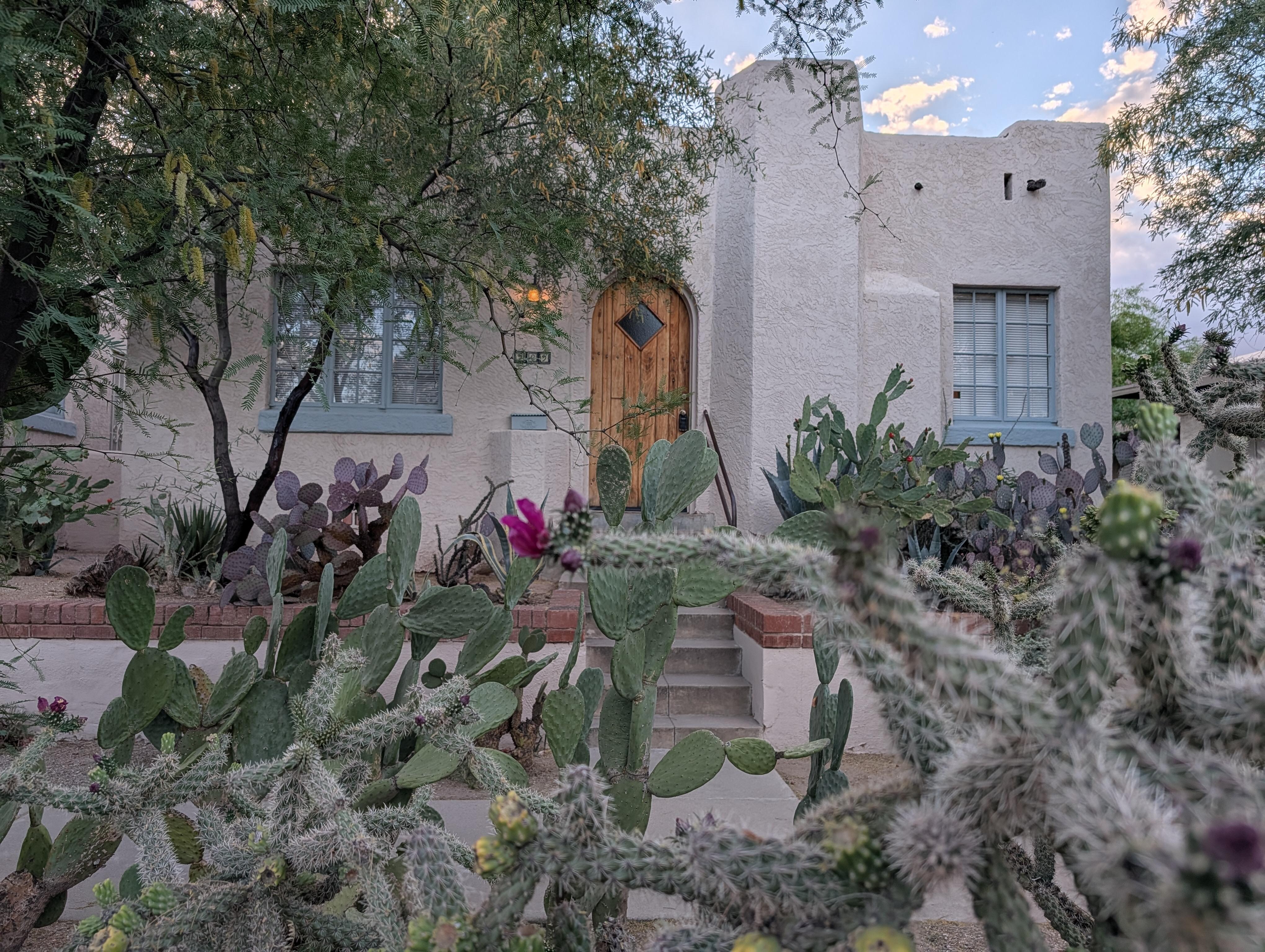 Front of house - just as described! 