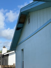 soffit disrepair