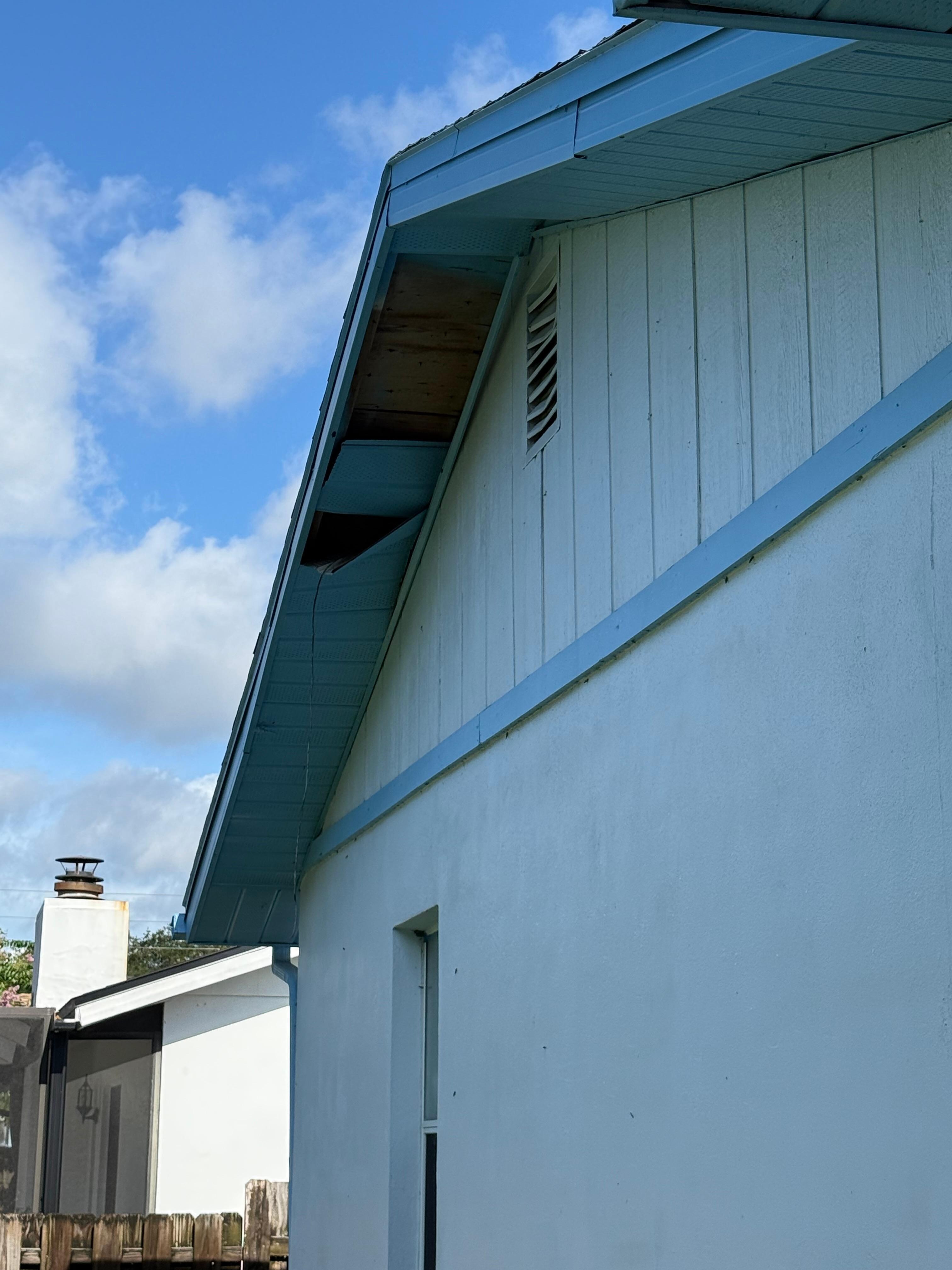 soffit disrepair