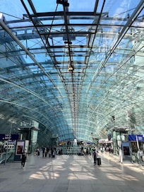 Hall between airport and hotel.