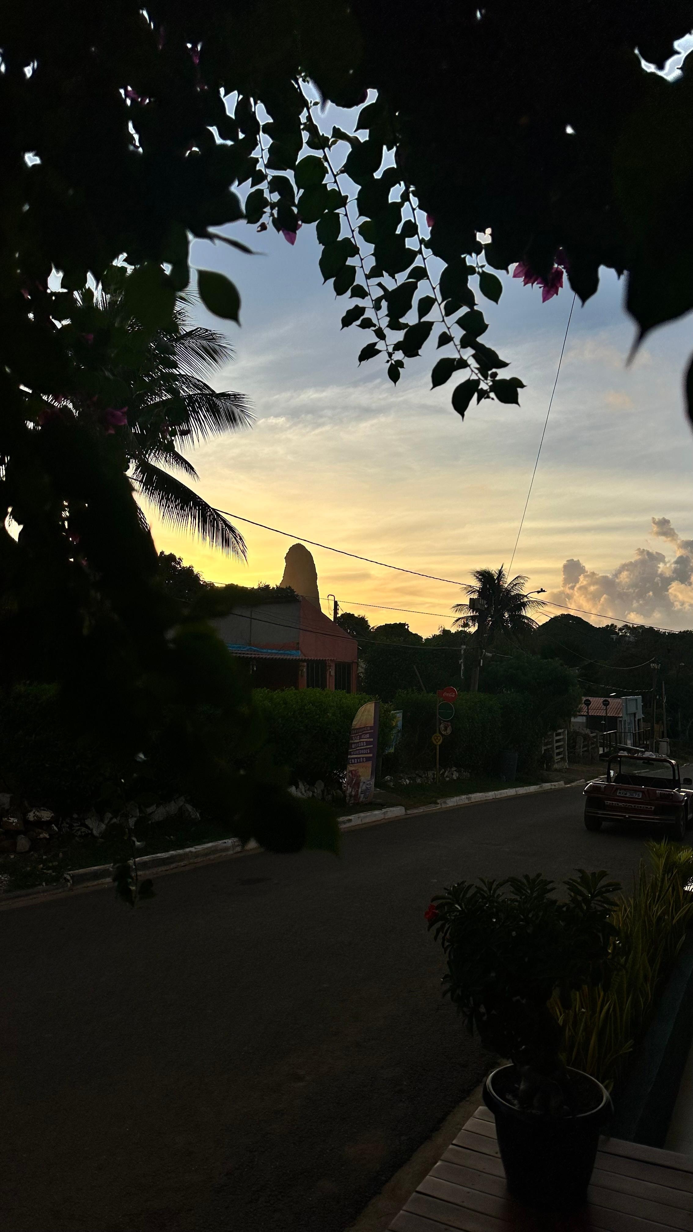 A vista da frente da pousada 