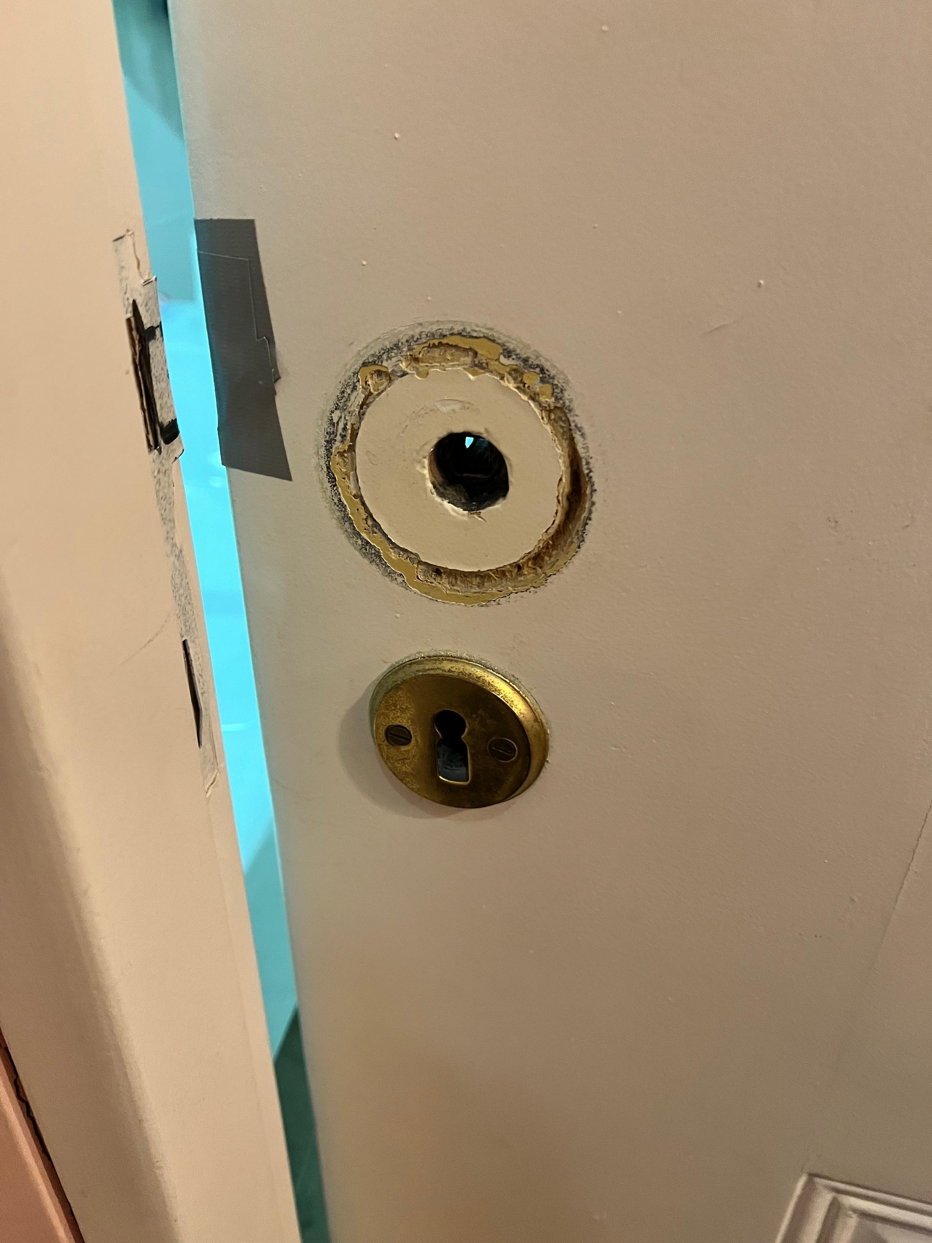 Bathroom door broke while O was inside.  Hotel staff had to take it off for repair.