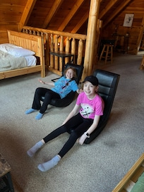 Our girls enjoying “their” loft 🙃