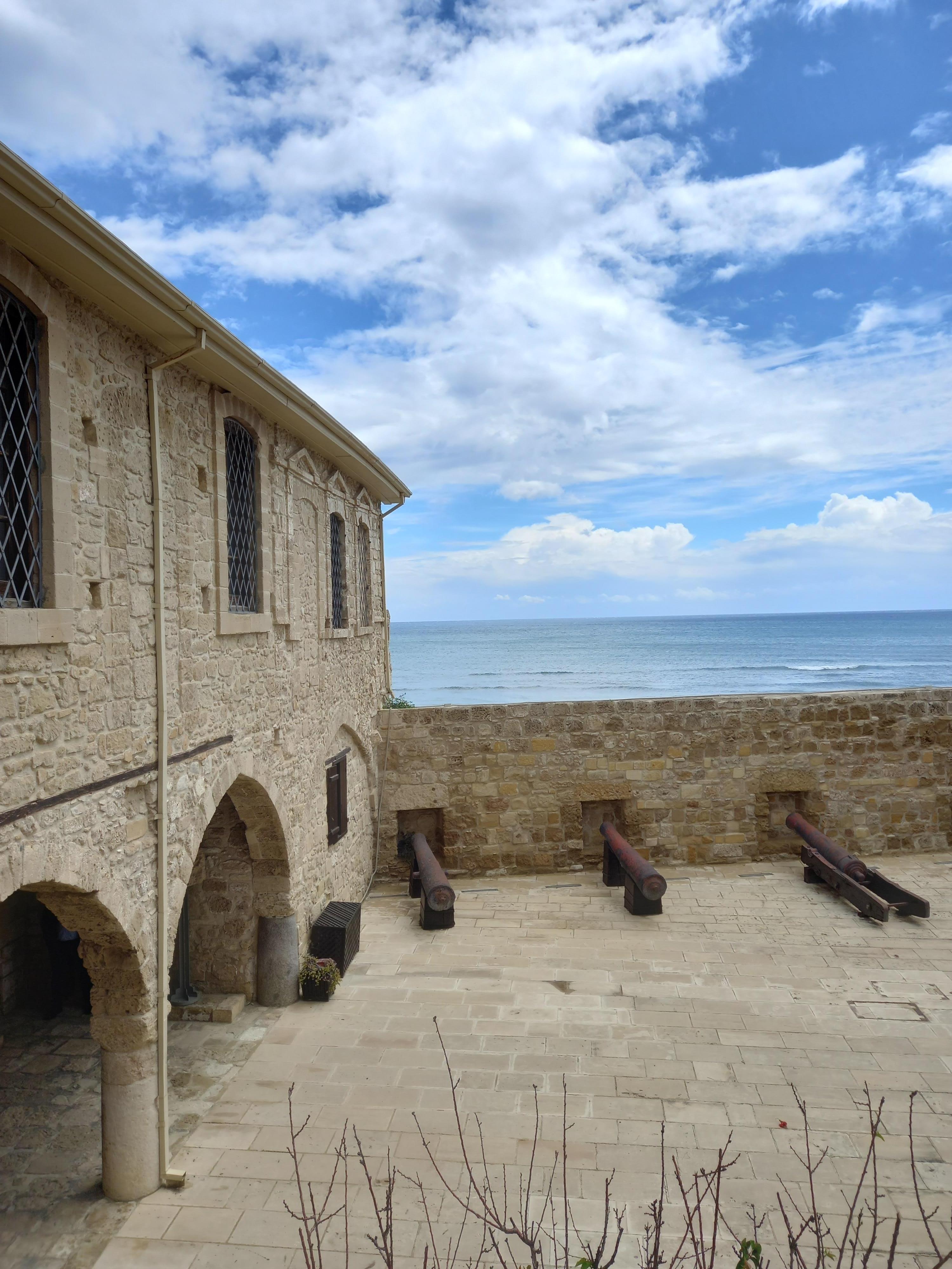 Castle grounds 