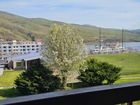 A bigger ship and a li'l baby ship.