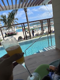 In room swim up pool.