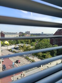 Vue de la chambre sur le port