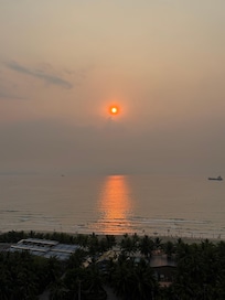 お部屋からの夕陽